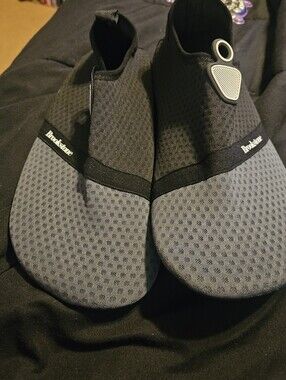 Brookstone Water Walker Shoes Black and Gray Size 46/47 or Womens 13.5-14.5